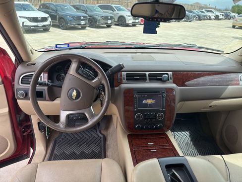 Used 2013 Chevrolet Tahoe LTZ image 26