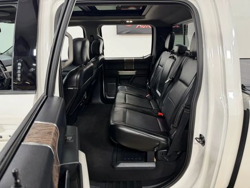 Used 2019 Ford F250 Lariat w/ Lariat Ultimate Package AWD/4WD image 16