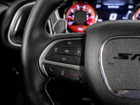 Used 2015 Dodge Challenger SRT Hellcat image 38