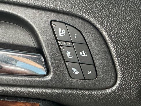 Used 2009 Chevrolet Tahoe LTZ RWD image 20