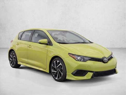 Used 2017 Toyota Corolla iM FWD image 3