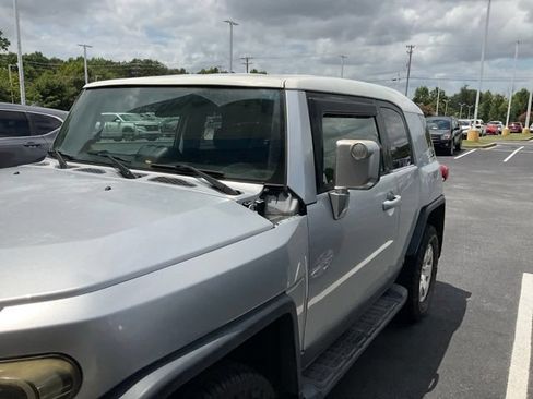 Used 2007 Toyota FJ Cruiser 4WD image 8