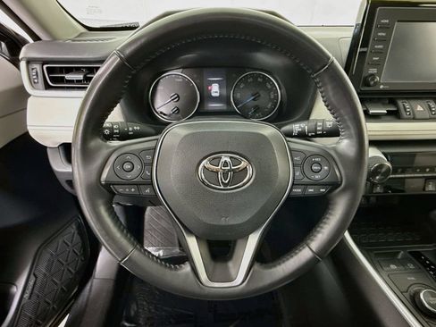 Used 2021 Toyota RAV4 XLE Premium AWD/4WD image 13