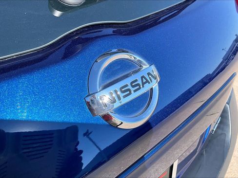 Used 2019 Nissan Kicks SR w/ SR Premium Package FWD image 28