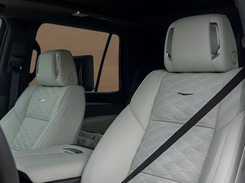 New 2026 Cadillac Escalade Platinum Sport w/ LPO, Floor Liner Package AWD/4WD image 11