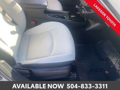Certified 2019 Toyota Prius Limited image 18