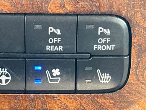 Used 2018 RAM 1500 Laramie Longhorn w/ Longhorn Southfork Package image 23