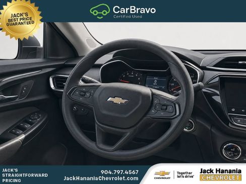 Used 2023 Chevrolet TrailBlazer LT w/ Convenience Package FWD image 11
