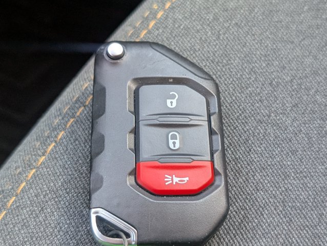 Used 2025 Jeep Gladiator Sport AWD/4WD image 27