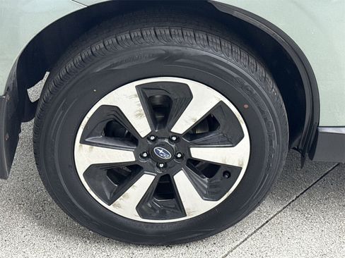 Used 2017 Subaru Forester 2.5i Premium w/ Protection Package #1 image 41