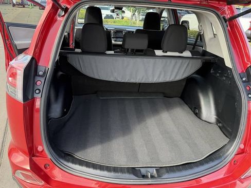 Used 2017 Toyota RAV4 XLE w/ Plus Extra Value Package FWD image 23