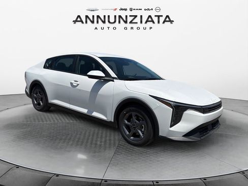 New 2025 Kia K4 LXS FWD image 7