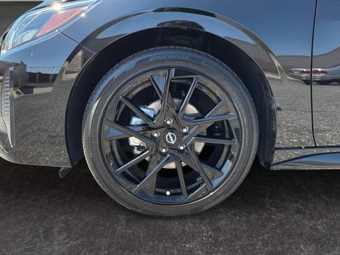 Used 2025 Nissan Sentra SR w/ Midnight Edition FWD image 9