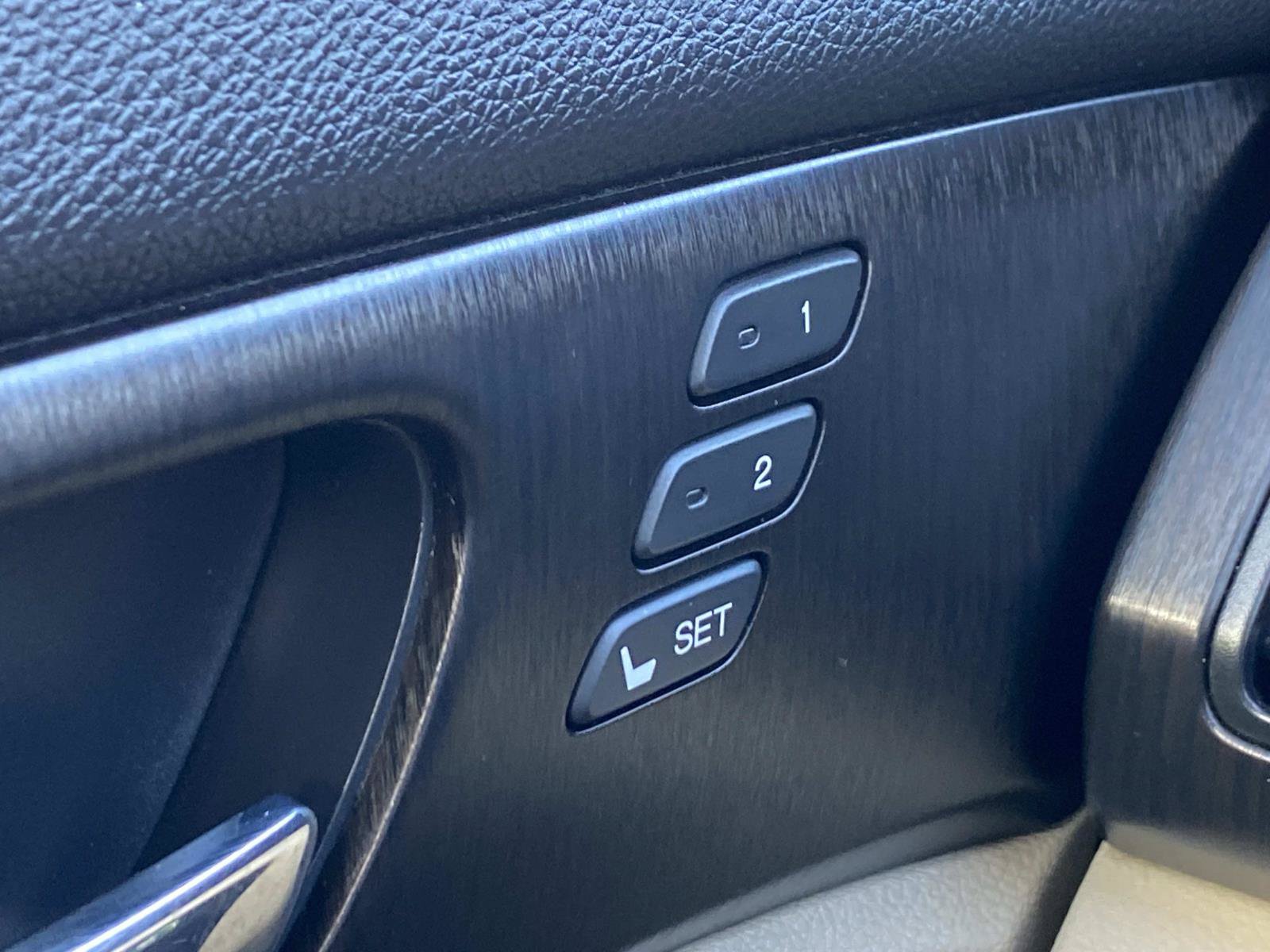 Used 2015 Honda Accord EX-L image 28