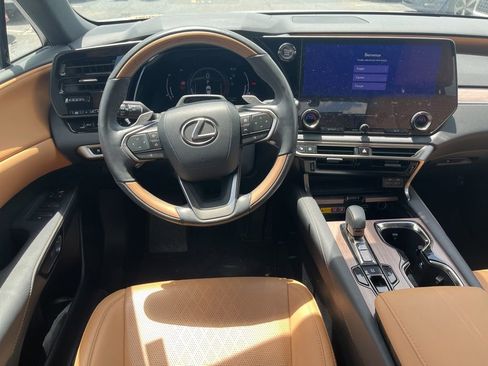 Used 2024 Lexus RX 350 Premium Plus w/ Convenience Package FWD image 4