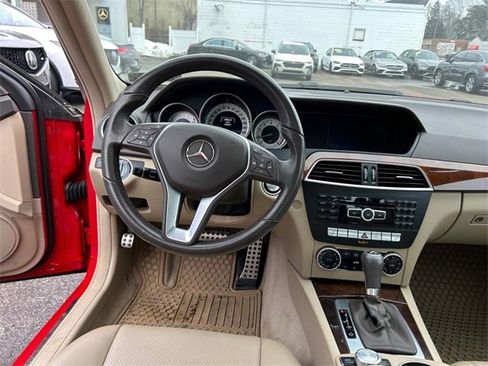 Used 2014 Mercedes-Benz C 300 4MATIC Sedan image 16
