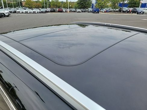 New 2025 Nissan Kicks SR w/ SR Premium Package image 12