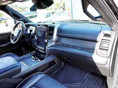 Used 2021 RAM 2500 Limited AWD/4WD image 14
