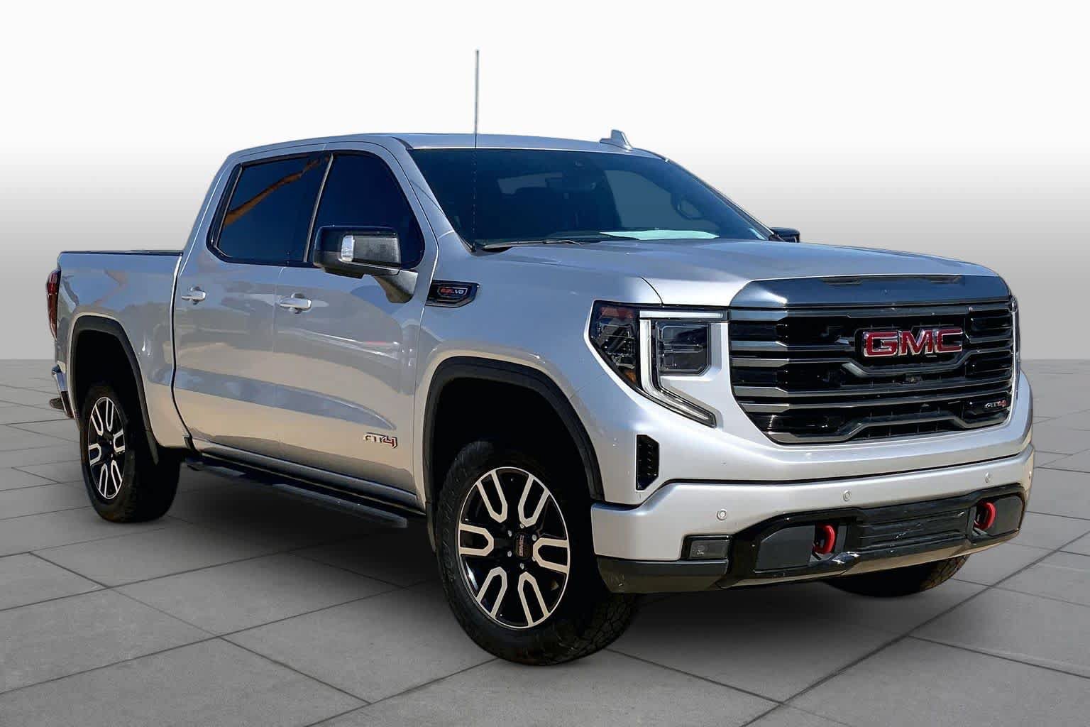 Used 2022 GMC Sierra 1500 AT4 w/ AT4 Premium Package AWD/4WD image 3