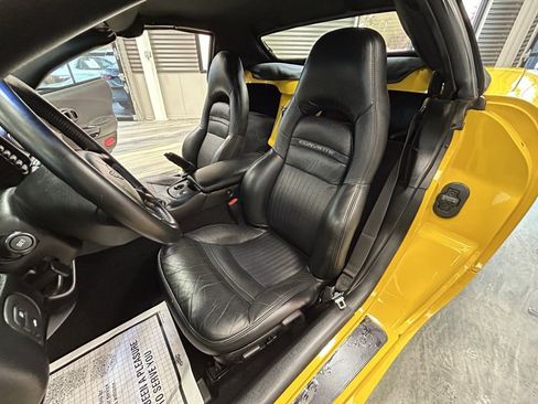 Used 2002 Chevrolet Corvette Convertible w/ Preferred Equipment Group2 image 6