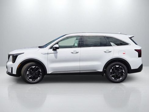 New 2026 Kia Sorento S FWD image 7