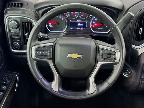 Used 2021 Chevrolet Silverado 1500 LT image 31