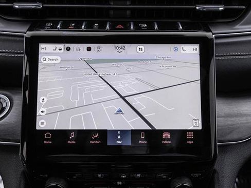 Used 2023 Jeep Grand Cherokee Overland w/ Luxury Tech Group IV image 17