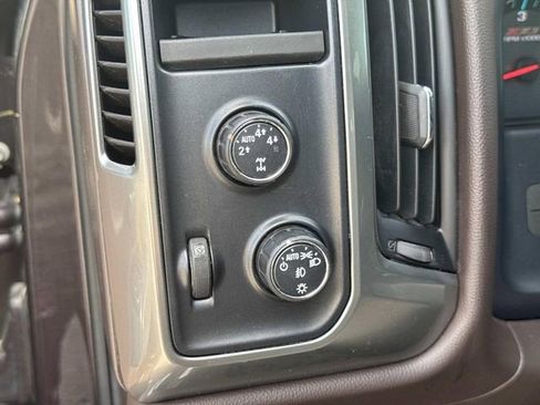 Used 2015 Chevrolet Silverado 1500 LT w/ All Star Edition AWD/4WD image 27