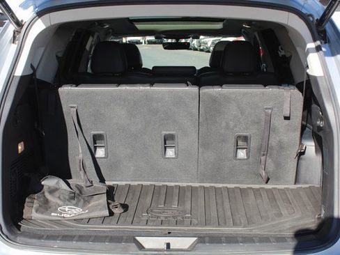 Used 2021 Subaru Ascent Limited w/ Technology Package image 10