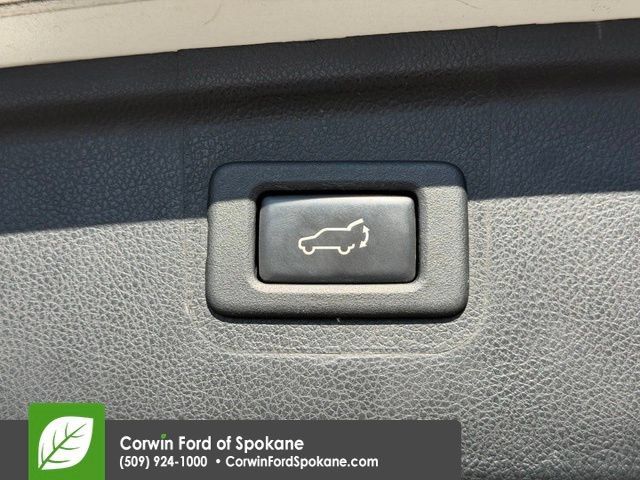 Used 2019 Subaru Outback 2.5i Touring AWD/4WD image 19