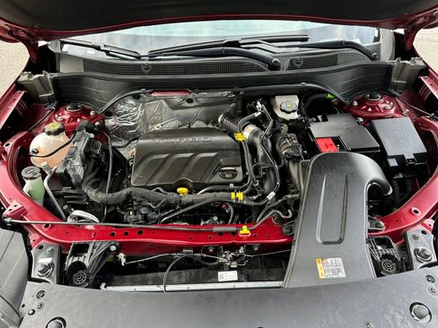 Used 2025 Chevrolet Trax LT image 30