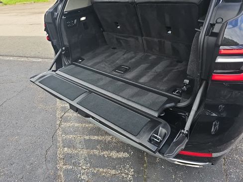 Used 2024 BMW X7 xDrive40i image 10