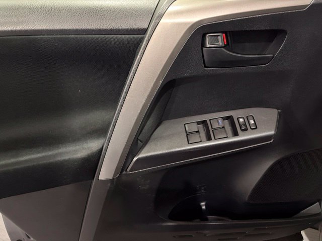 Used 2018 Toyota RAV4 LE w/ All Weather Liner Package AWD/4WD image 10