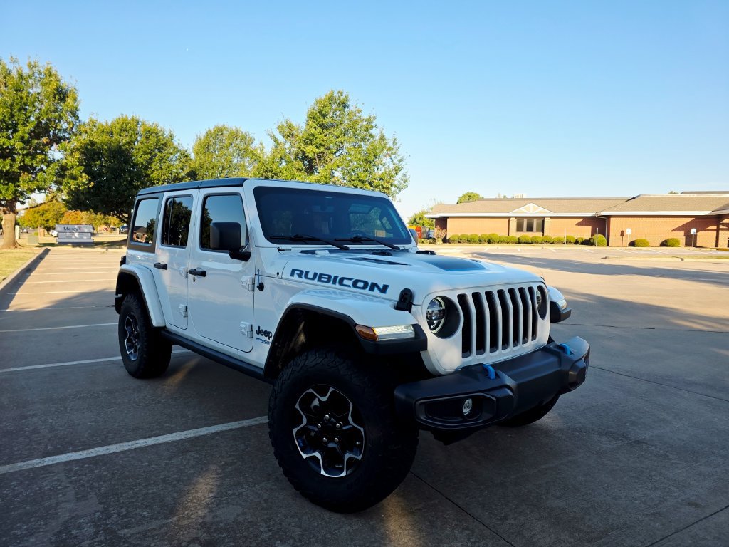 Used 2022 Jeep Wrangler Unlimited Rubicon 4xe w/ Cold Weather Group AWD/4WD image 6