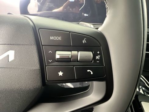 New 2025 Kia EV6 Light w/ Light LR Technology Package image 19