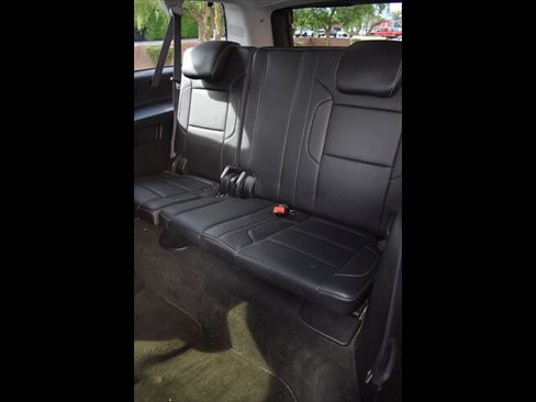 Used 2016 Chevrolet Suburban LT w/ Luxury Package image 17