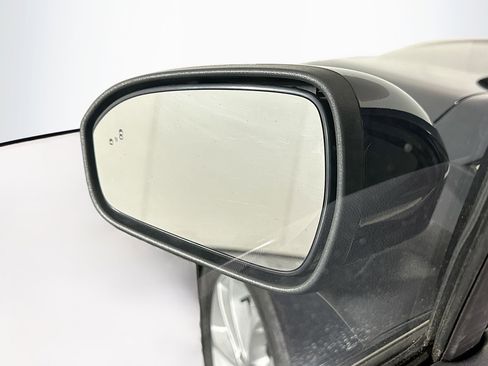 Used 2020 Ford Fusion SE image 16