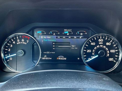 Used 2019 Ford F150 Platinum w/ Equipment Group 701A Luxury image 22