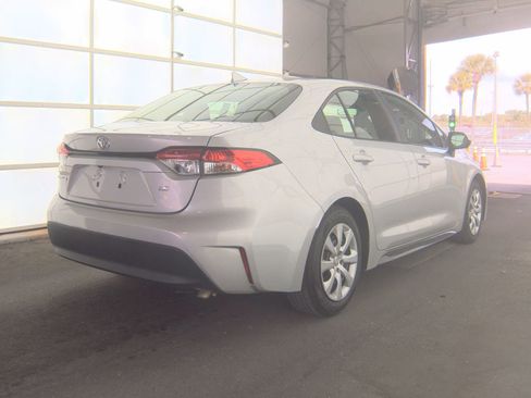 Used 2024 Toyota Corolla LE image 6