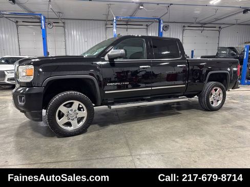 Used 2015 GMC Sierra 2500 Denali w/ Duramax Plus Package image 6