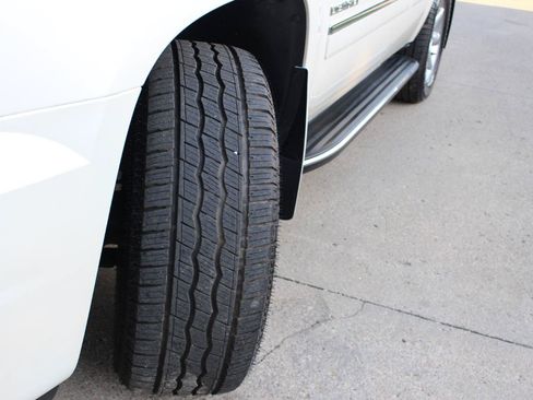 Used 2013 GMC Yukon Denali AWD/4WD image 50