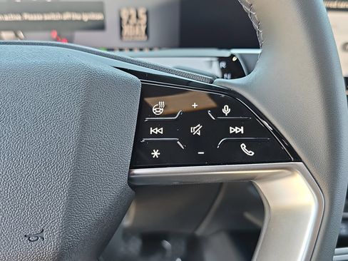 New 2026 Audi Q3 quattro 2.0T AWD/4WD image 19