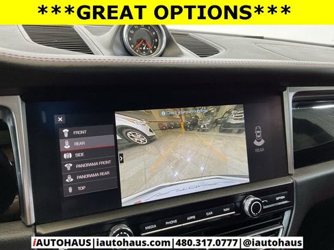 Used 2021 Porsche Macan image 27