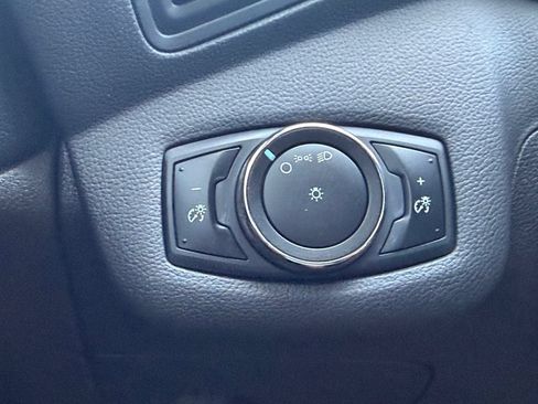Used 2014 Ford Escape S FWD image 27