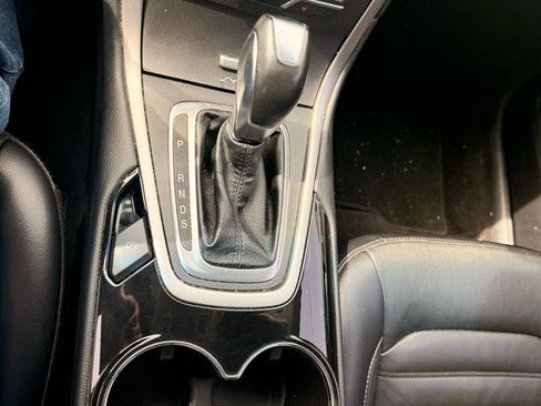 Used 2016 Ford Edge SEL w/ Equipment Group 201A FWD image 20