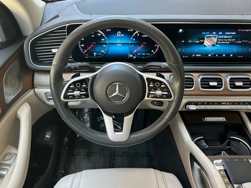 Used 2020 Mercedes-Benz GLS 450 4MATIC image 13