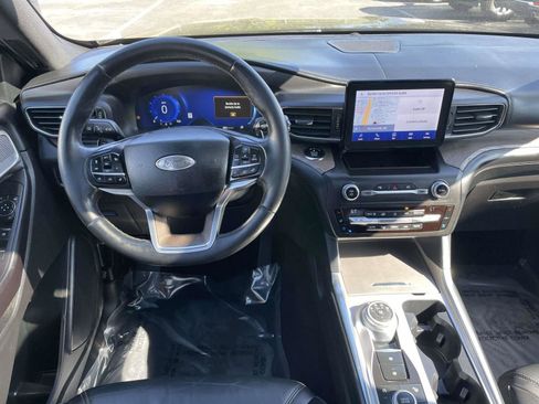 Used 2020 Ford Explorer Platinum AWD/4WD image 19