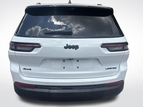 Used 2024 Jeep Grand Cherokee L Limited w/ Luxury Tech Group II AWD/4WD image 16