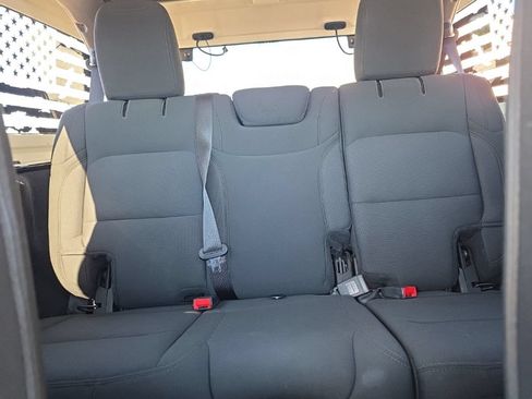 Used 2019 Jeep Wrangler Unlimited Sport S AWD/4WD image 19