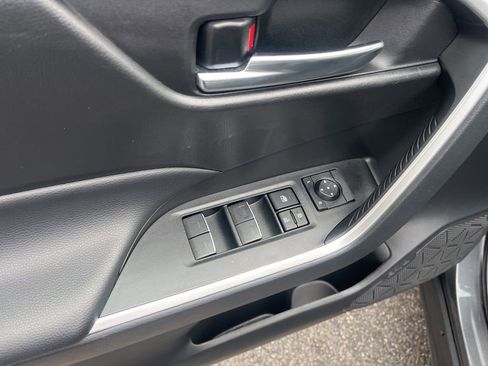 Used 2024 Toyota RAV4 XLE image 60